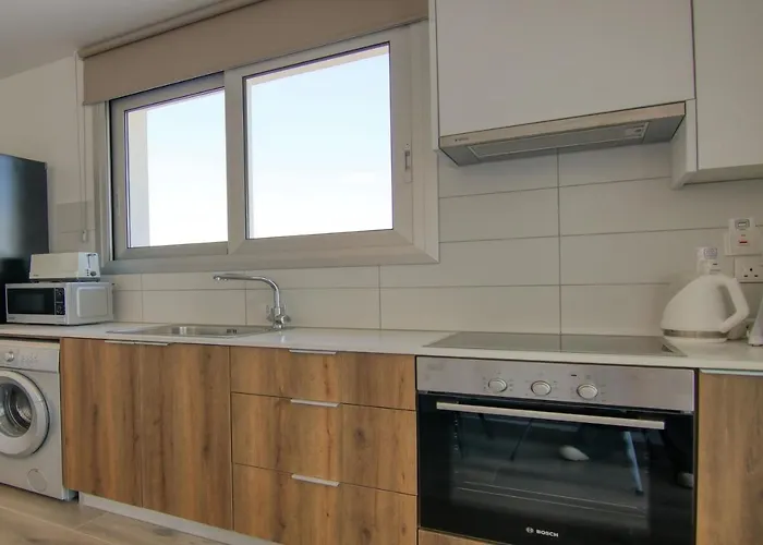 Phaedrus Living Coral Suites Ambiance