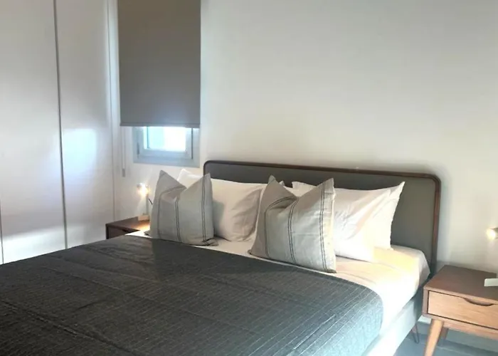 Phaedrus Living Coral Suites Ambiance
